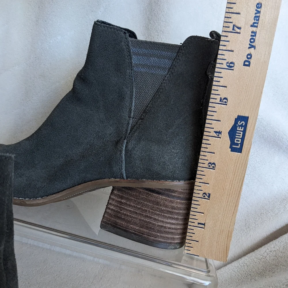 Toms‎ Everly Olive Nubuck Suede Bootie Size 7